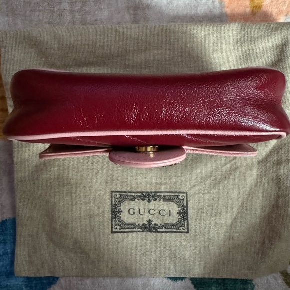 GG Mini Marmont Shoulder Bag | Calfskin Enamel Matelasse Diagonal Torchon - Picture 3 of 6